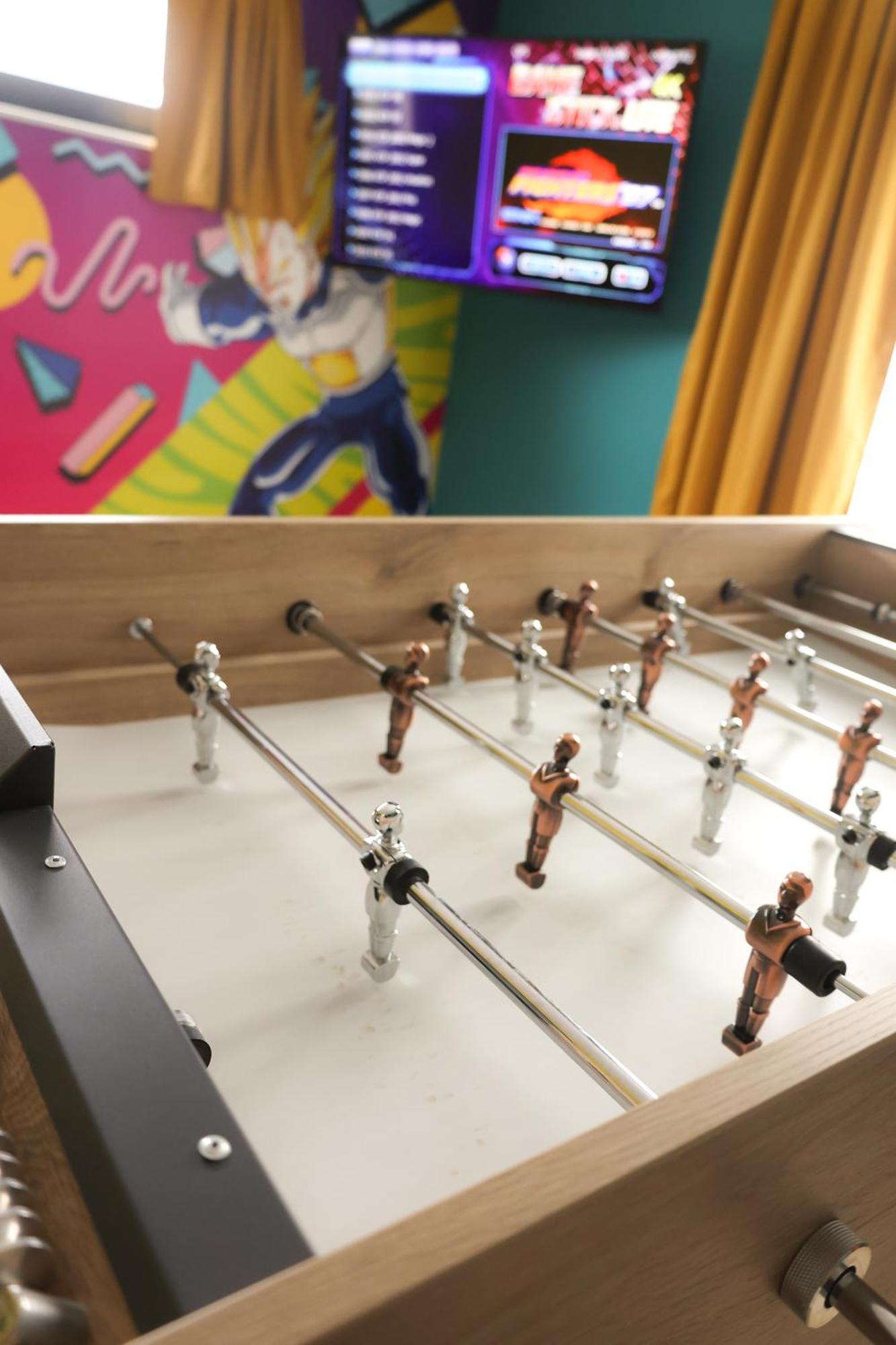 Capsule 90'S - Balneo - Sauna - Flipper - Billard - Netflix - Nintendo Switch & Jeux - Mons Exterior photo