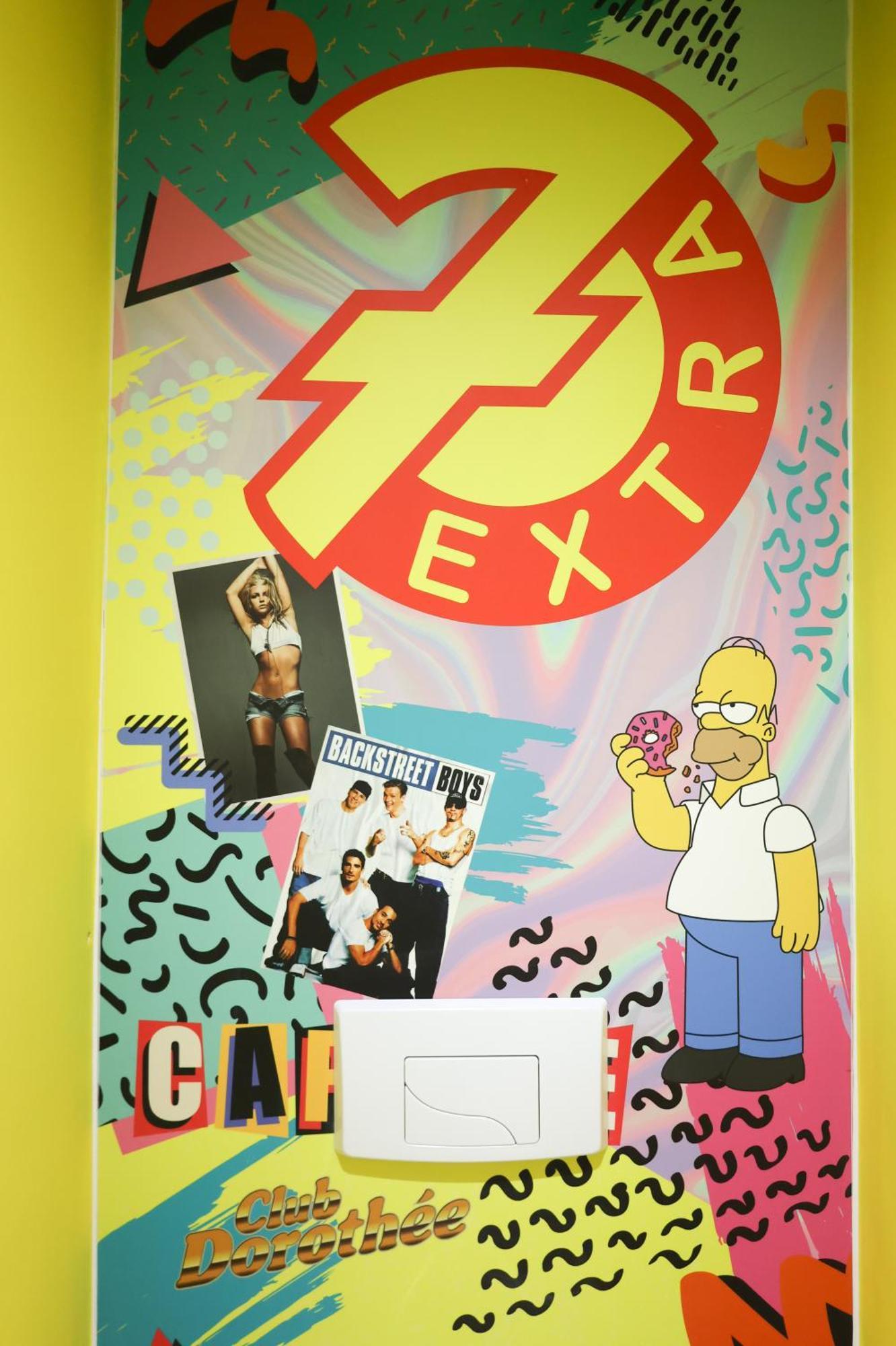 Capsule 90'S - Balneo - Sauna - Flipper - Billard - Netflix - Nintendo Switch & Jeux - Mons Exterior photo